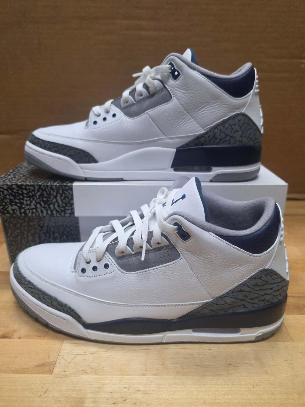 Jordan 3 Retro Midnight Navy mens size 13